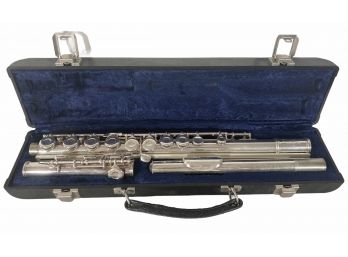Nice Vintage Gemeinhardt  27' Flute