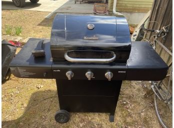 Char-Broil Gas Grill With Cover & Tank