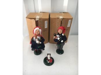 Group Of 3 Byers Choice Carolers In Excellent Condition, Child With Nutcracker (rare) 9094 And 9095 And Cat