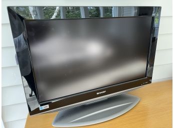 Sharp 26 Inch Flat Panel TV With Remote
