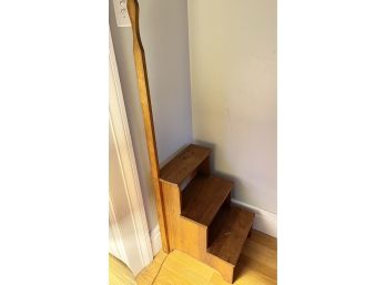 3-Step Bedroom Stairs With Bar