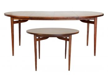 A Vintage Mid Century Hard Wood Extendable Dining Table