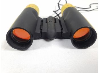 Pair Of Eddie Bauer Binoculars With Case 8 X 21