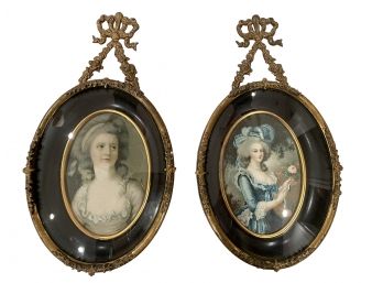 Pair Of Petite & Delicate Antique Portrait Frames With Curved Glass