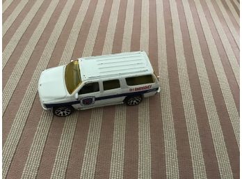 Matchbox 1999 Mattel Chevrolet Suburban Fire Department Emergency Vehicle - Lot #1