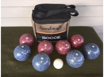 Bocce Ball Set. Complete With Bocce Balls, Pallino, And Equipment Carrying Case. Excellent Condition.