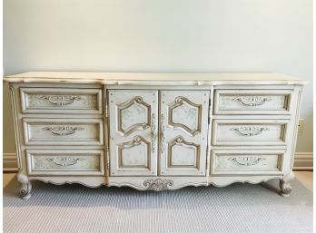 Stunning Hand Painted THOMASVILLE  Dresser With Distressed  Details