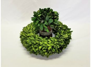 16' Boxwood Wreath & 10' Tea Leaf Bouquet