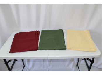 19in X 13in Placemats, (4) Red (6) Green (6) Yellow