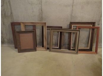 Variety Of Wood Frames For Art Projects