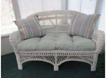 Vintage White Wicker Rattan Sunroom Loveseat Sofa