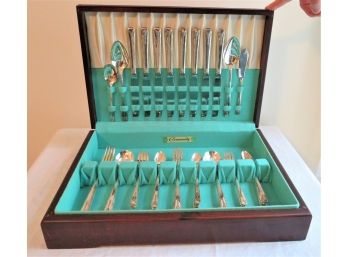 Vintage Wood Box Community Oneida Silverplate Flatware