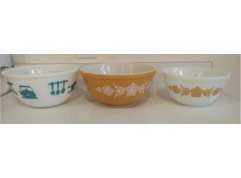 3 Mixed Pattern Pyrex Bowls