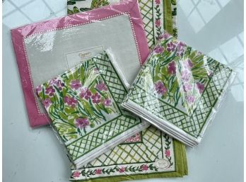 Pink & Green Table Coverings Including Decorative Paper Placemats