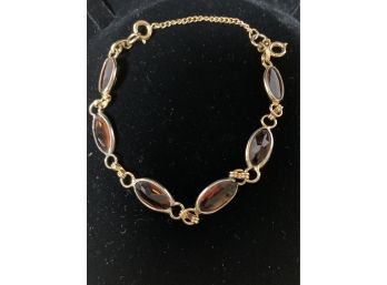 Bracelet With Faceted Amber Lucite With Gold Tone Chain