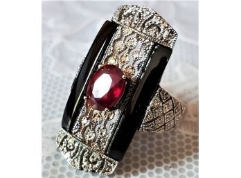 Beautiful HSN Rarities Ladies Size 7 Sterling Silver 925 Onyx, Marcasite & Simulated Red Stone Ring