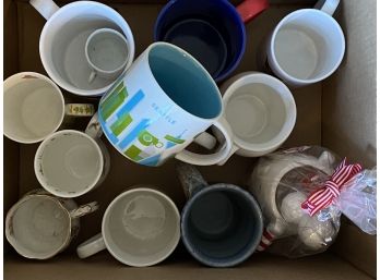 Box Lot: Mugs!