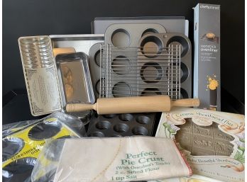 Calling All Bakers! Muffin Tins, Baking Pans & More