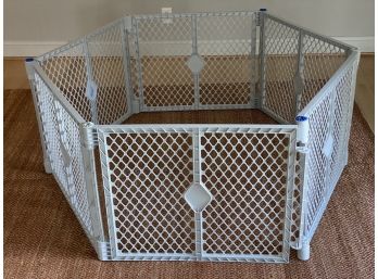 Plastic Gate Pet Play Yard