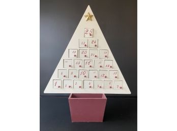 A Tree-Form Wooden Advent Calendar