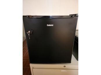 New New Galanz Refrigerator Model   - Lockable