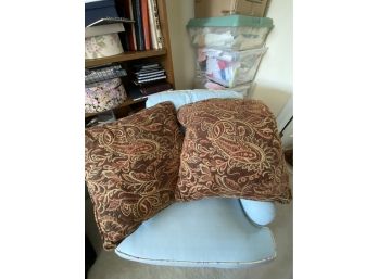 Pair Of Large Throw Pillows In A Nice Paisley Pattern