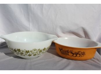 2 Piece Pyrex Bowl Group - Spring Blossom (crazy Daisy) & Old Orchard Dish