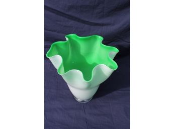 Beautiful Hand-blown Green Ombre Ruffle Rim Glass Vase