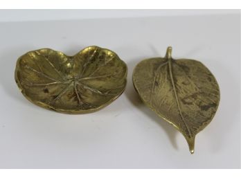 Vintage 1948 Casted Brass Leaf Dishes From Virginia Metalcrafters - Geranium & Mulberry Tree Leaf