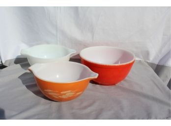 Vintage Pyrex Bowl Group - 1 Is Early Primary Color Pyrex