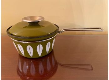 Cathrineholm Olive Green Lotus Leaf Enamelware Handled Pot