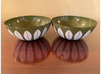 Cathrineholm Olive Green Lotus Leaf Enamelware 5.5' Bowls (2)