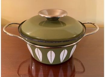 Cathrineholm Olive Green Lotus Leaf Enamelware Pot