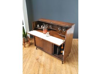 C 1960 Walnut Bar With Locking Cabinet And Original Key