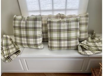 Set Of Six Pillow Covers With Four Pillow Inserts