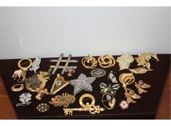 Vintage Mixed Lot Of 29 Ladies Pins/Brooches - See Photos