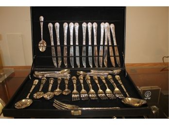 51 Piece Set Wm Rogers & Sons China Silver Plated Flatware Service For Twelve