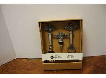 New WITCH CRAFTERS Pewter Tone Three Piece Bar Tool Set, Flying Bats/Gargoyles