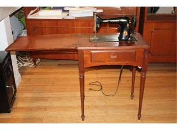 Antique Singer Sewing Machine & Table - Untested!!!