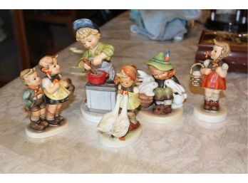 Goebel Hummel Figurine Lot