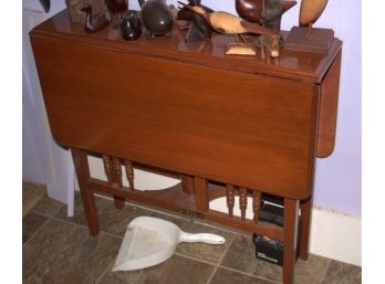 Antique Gate Leg Drop Leaf Table