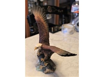 Robert Schullers Eagles Club Figurine