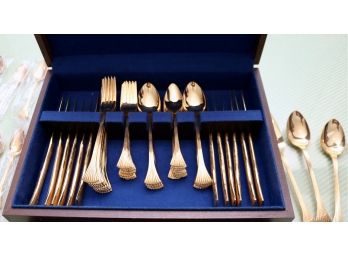 Stainless Gold Flatware With Box