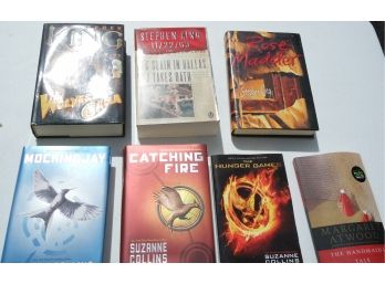 Lot Of 7 Popular Fiction Books - Stephen King, Hunger Games (3) & Handmaids Tale (Atwood)