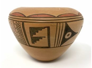 Hopi Pottery By Jeanette Sahu