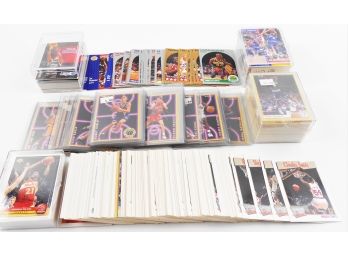 Cards - Basketball - Various Players Including Stars - 500 Cards