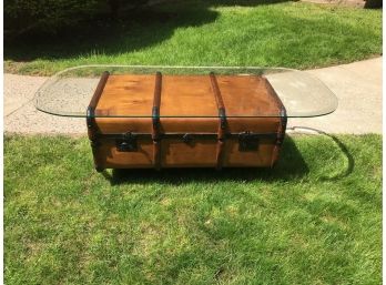 Very Rare! Antique Luggage Trunk From The Lusitania With Cunard Line Baggage Label Restored Into Coffee Table