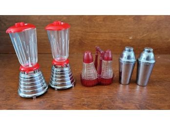 Vintage Salt And Pepper Shakers