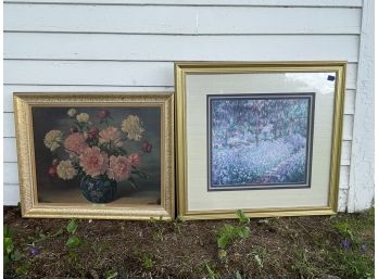 A PAIR OF ANTIQUE FRAMED BOTANICAL PRINTS