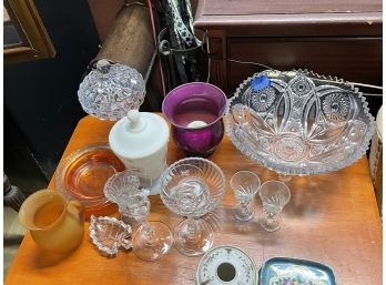 LARGE VINTAGE GLASSWARE LOT